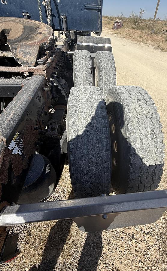 Used 2013 PETERBILT 386