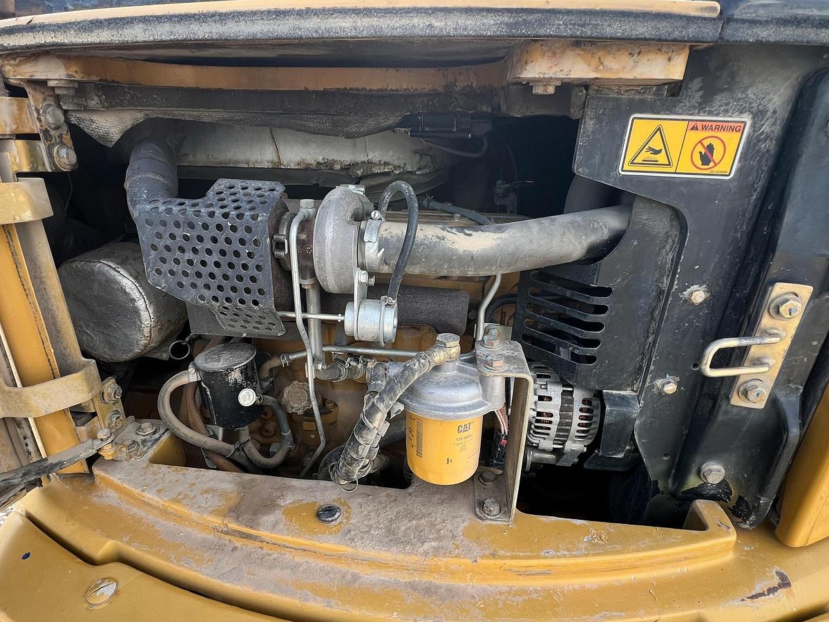 Used 2004 CATERPILLAR 305Cr