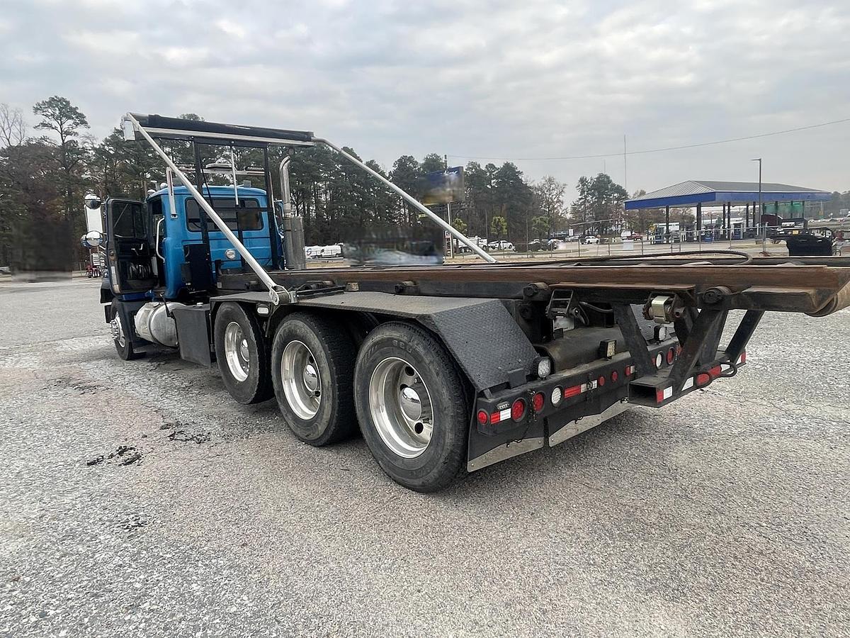 Used 2001 MACK RD688s Roll Off