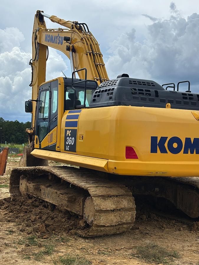 Used 2021 KOMATSU PC360LC-11
