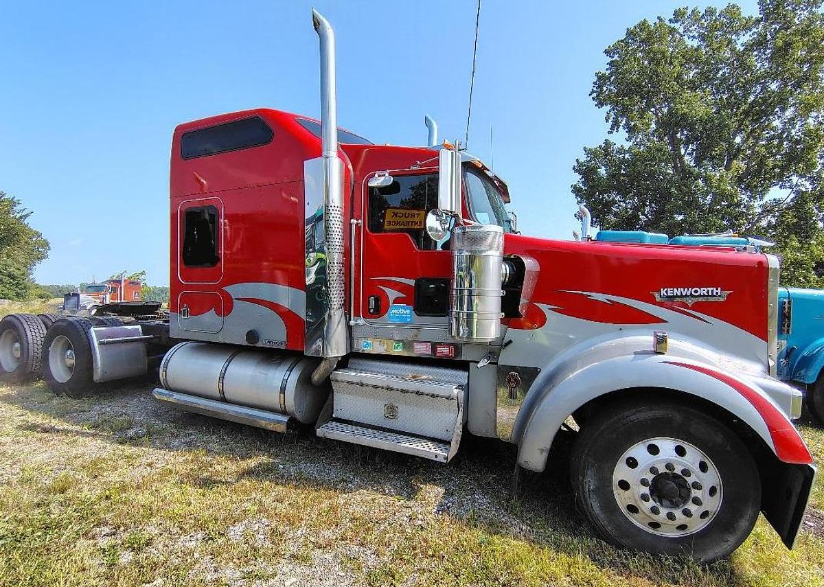 Used 2007 KENWORTH W900
