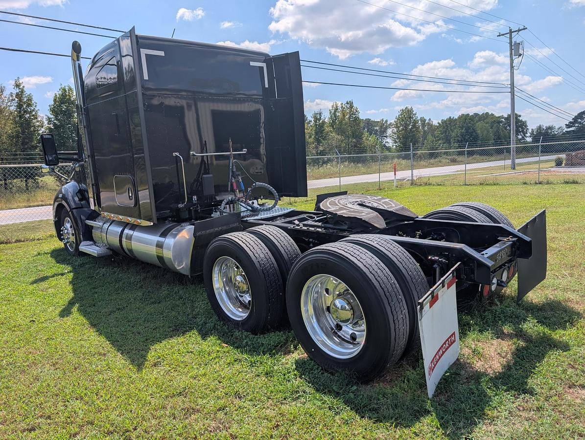 Used 2021 KENWORTH T680