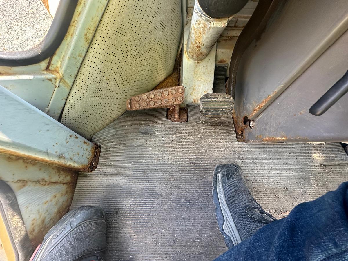 Used 1996 DEERE 444G