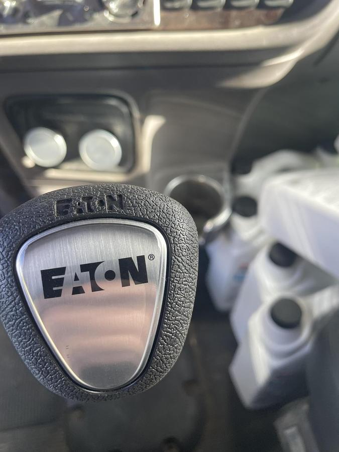 Used 2012 PETERBILT 389