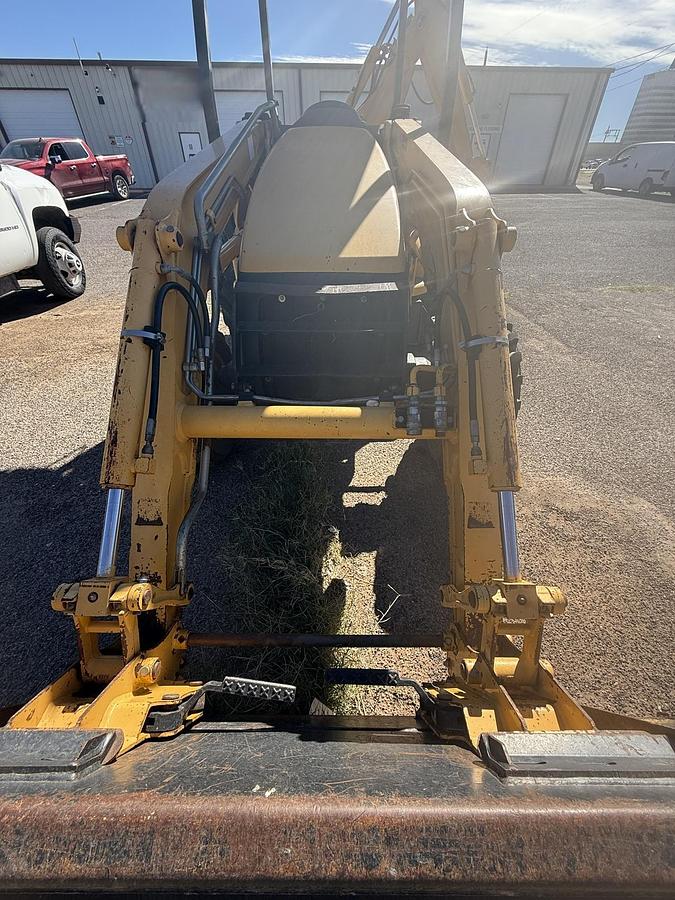 Used 2012 JOHN DEERE 110