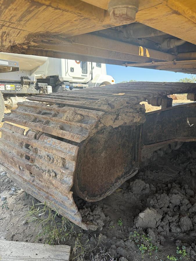 Used 2017 DEERE 210G LC