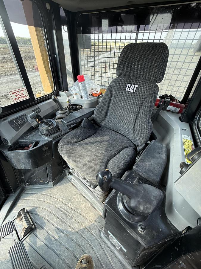 Used 2018 CATERPILLAR D6T XW