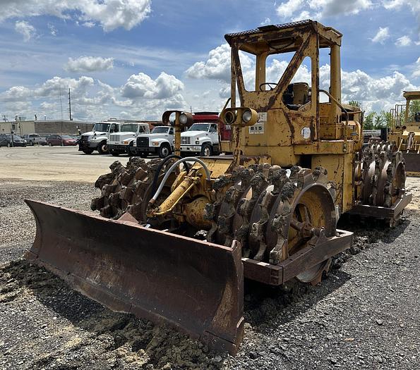 Used 1973 CATERPILLAR 815