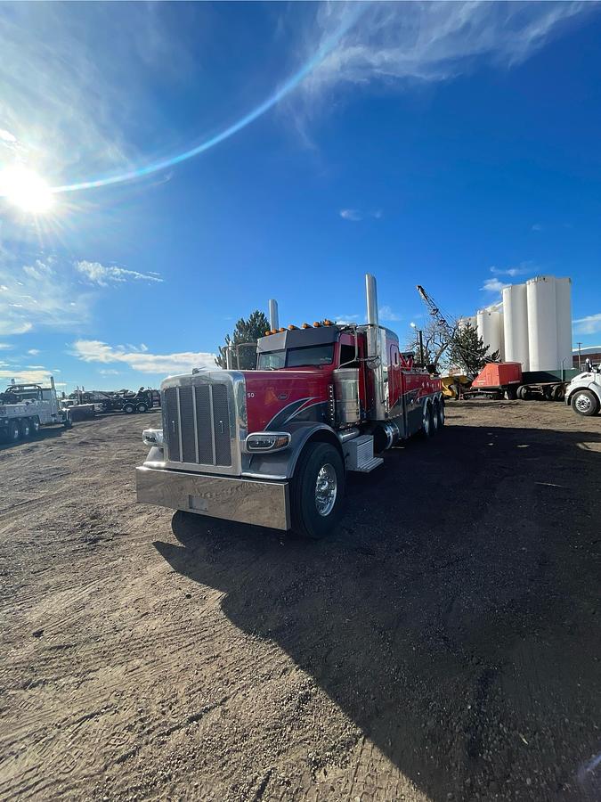 Used 2012 PETERBILT 389
