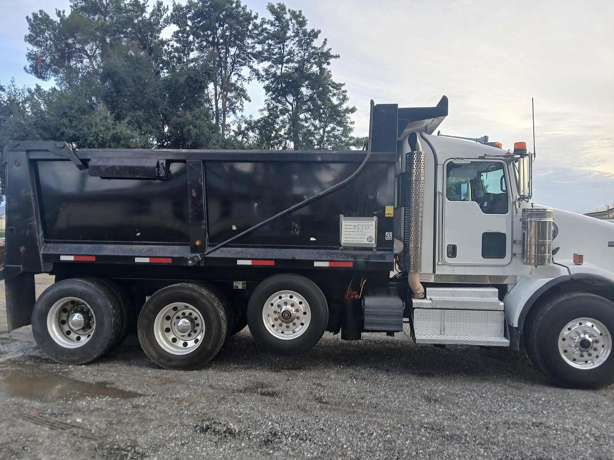 Used 2020 KENWORTH T800