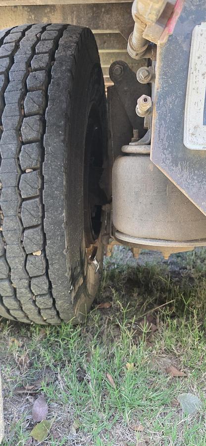 Used 2012 FREIGHTLINER Cascadia