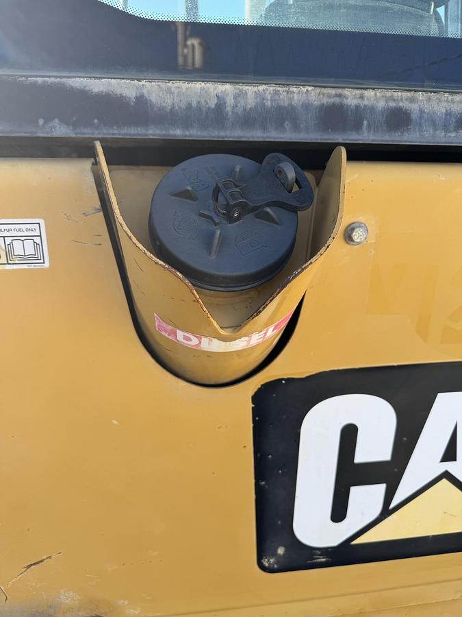 Used 2012 CATERPILLAR D5K2 LGP