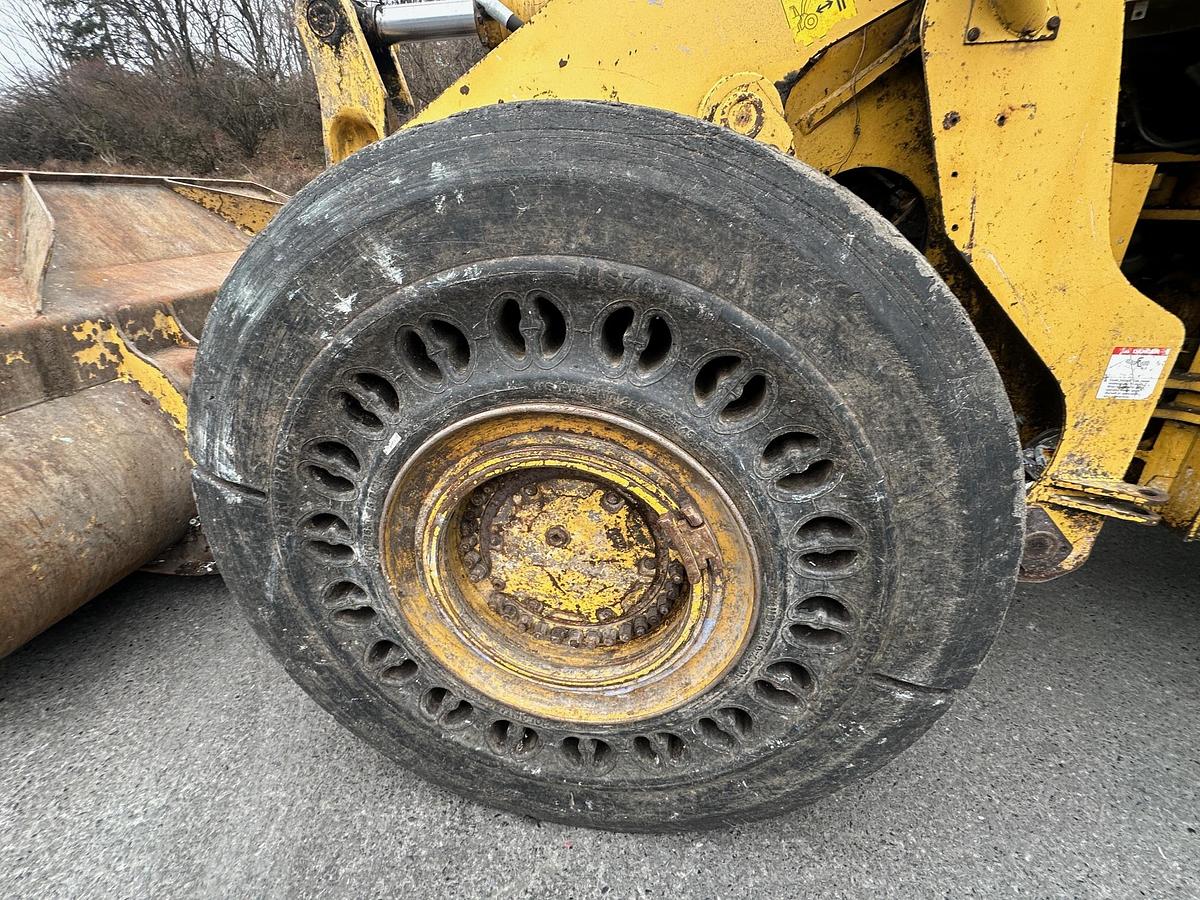 Used 2004 KOMATSU WA500-3