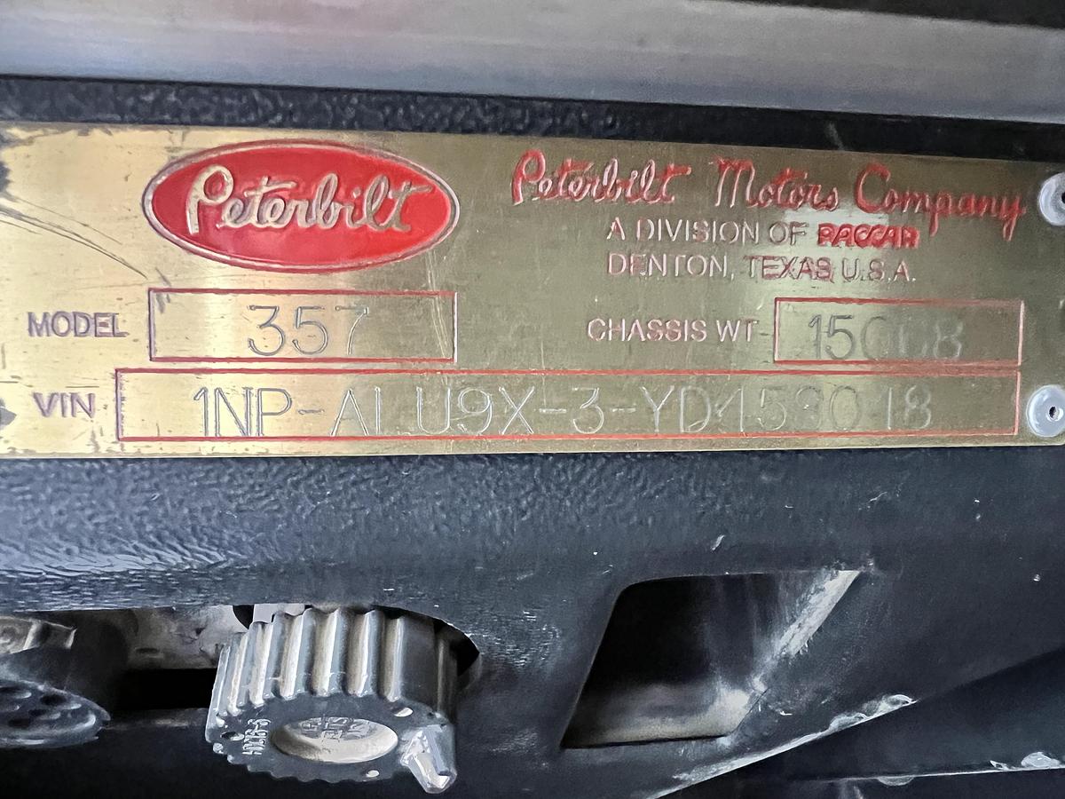 Used 2000 PETERBILT 357