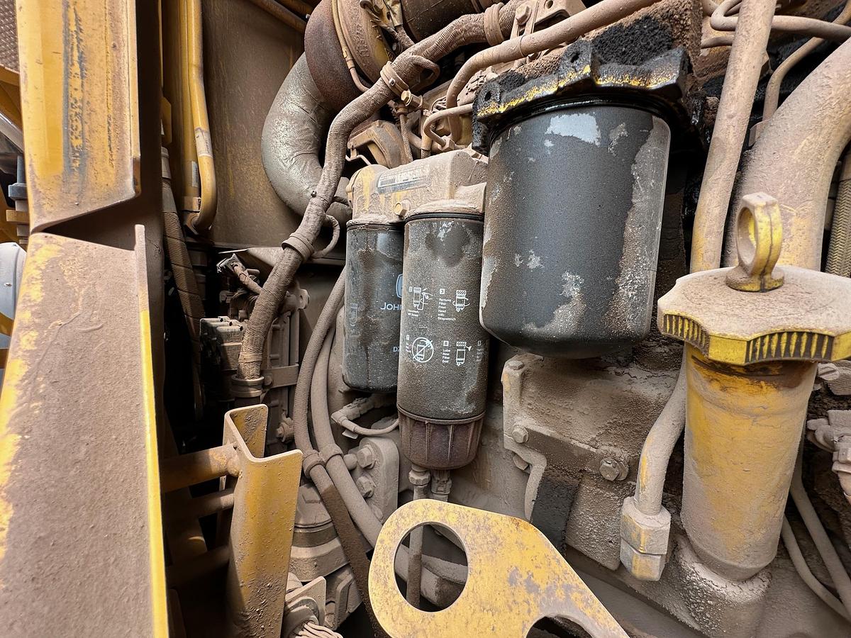 Used 2020 DEERE 744L