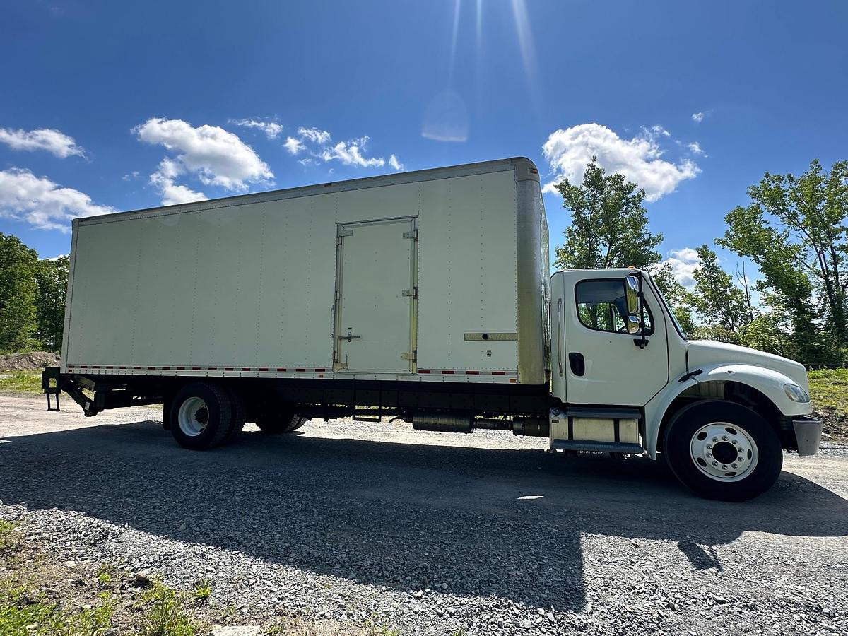Used 2016 FREIGHTLINER Business Class M2