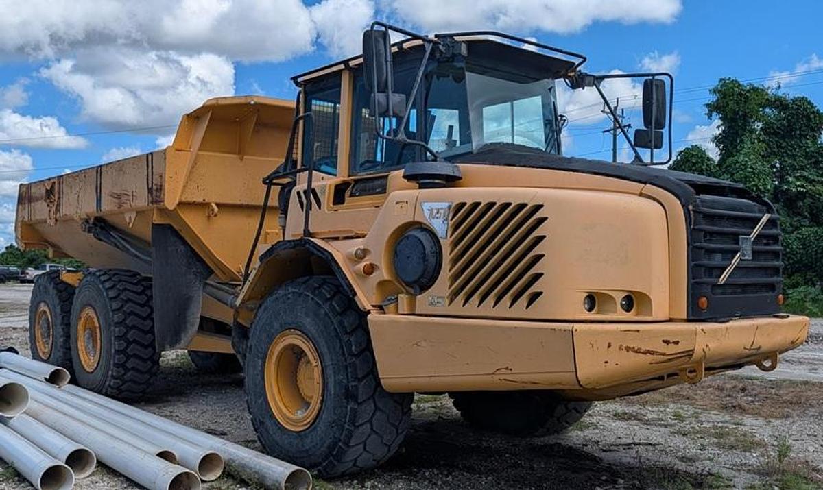 Used 2005 VOLVO A25D