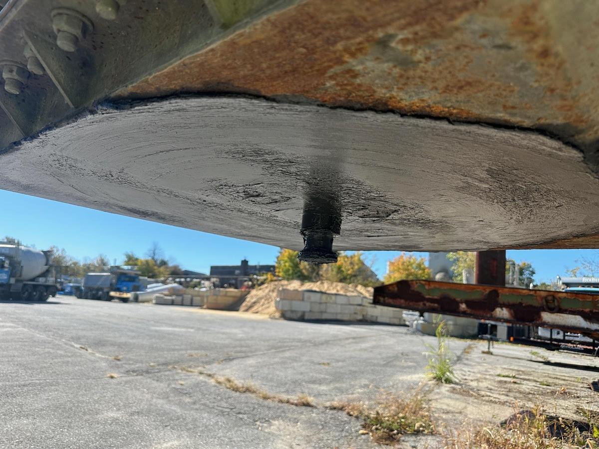 Used 1972 FRUEHAUF Bulk Trailer