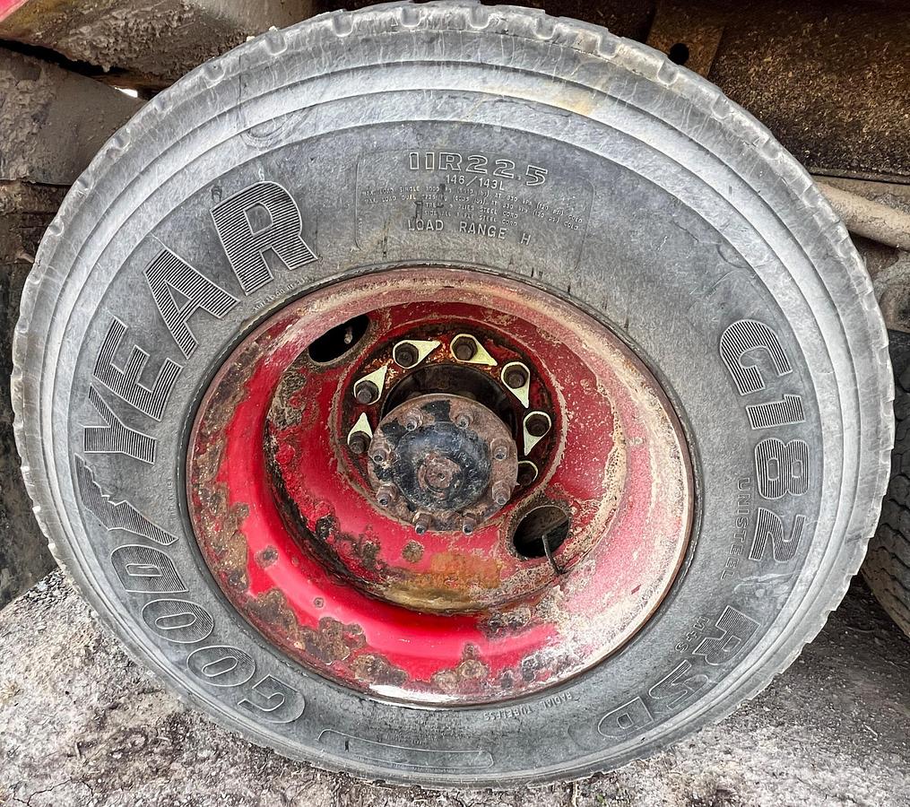 Used 2013 FREIGHTLINER 108SD Dump Truck