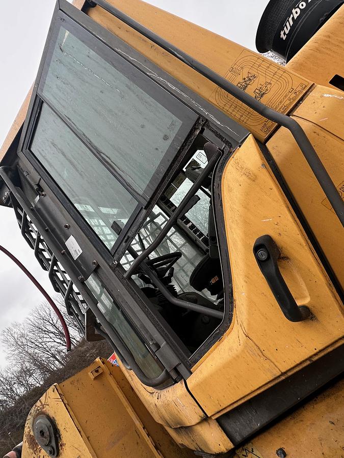 Used 2008 VOLVO L150F