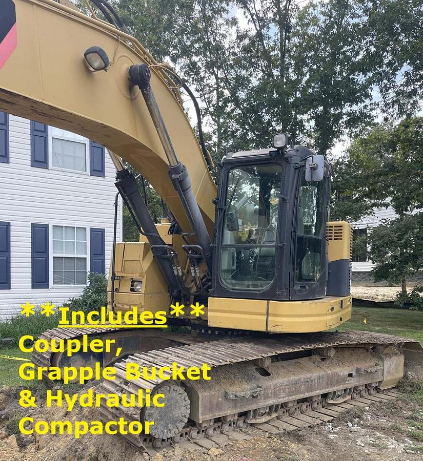 Used 2013 CATERPILLAR 321D LCR