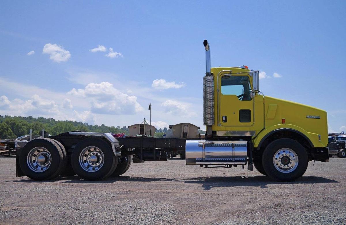 Used 2007 KENWORTH T800