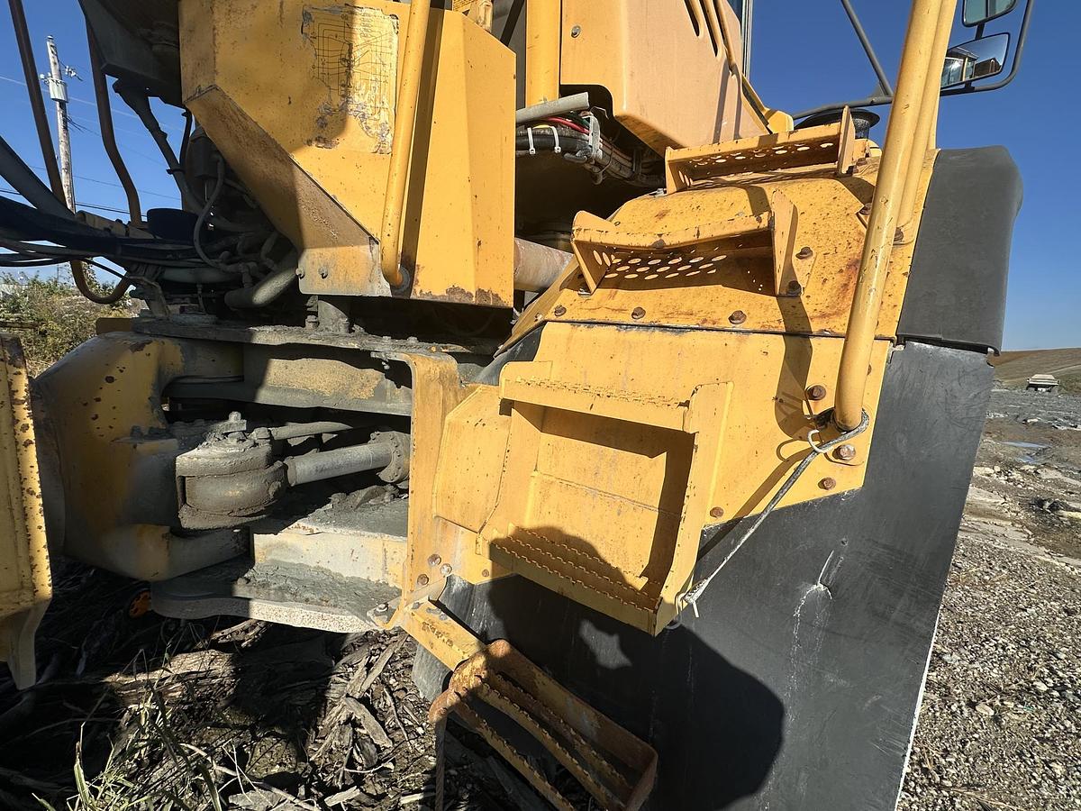 Used 2002 VOLVO A40D
