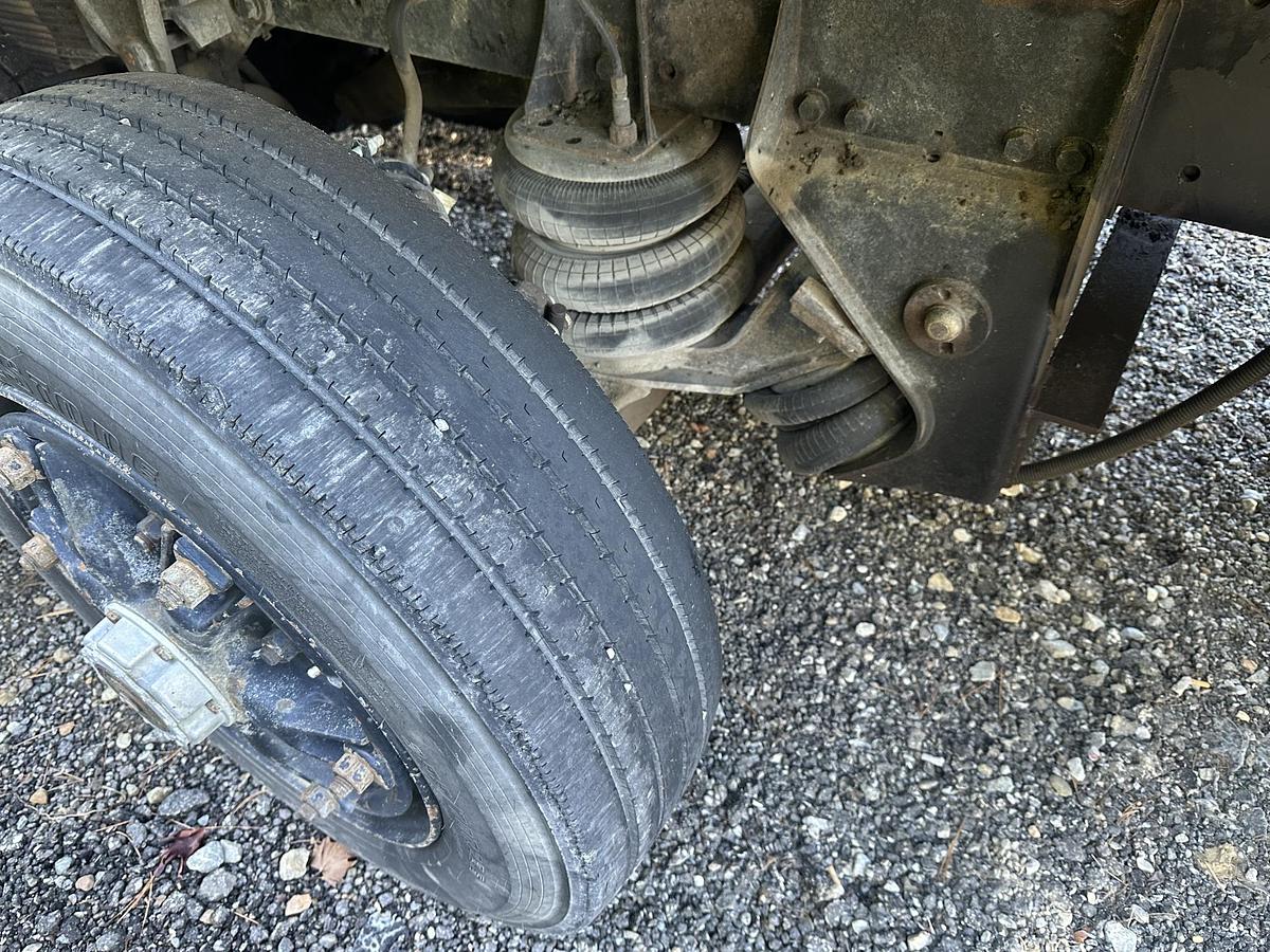 Used 2003 FREIGHTLINER FL112