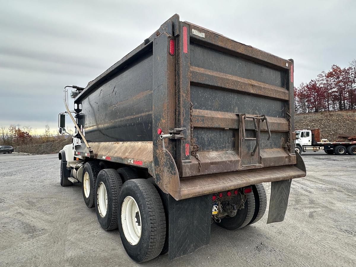 Used 2007 MACK CV713
