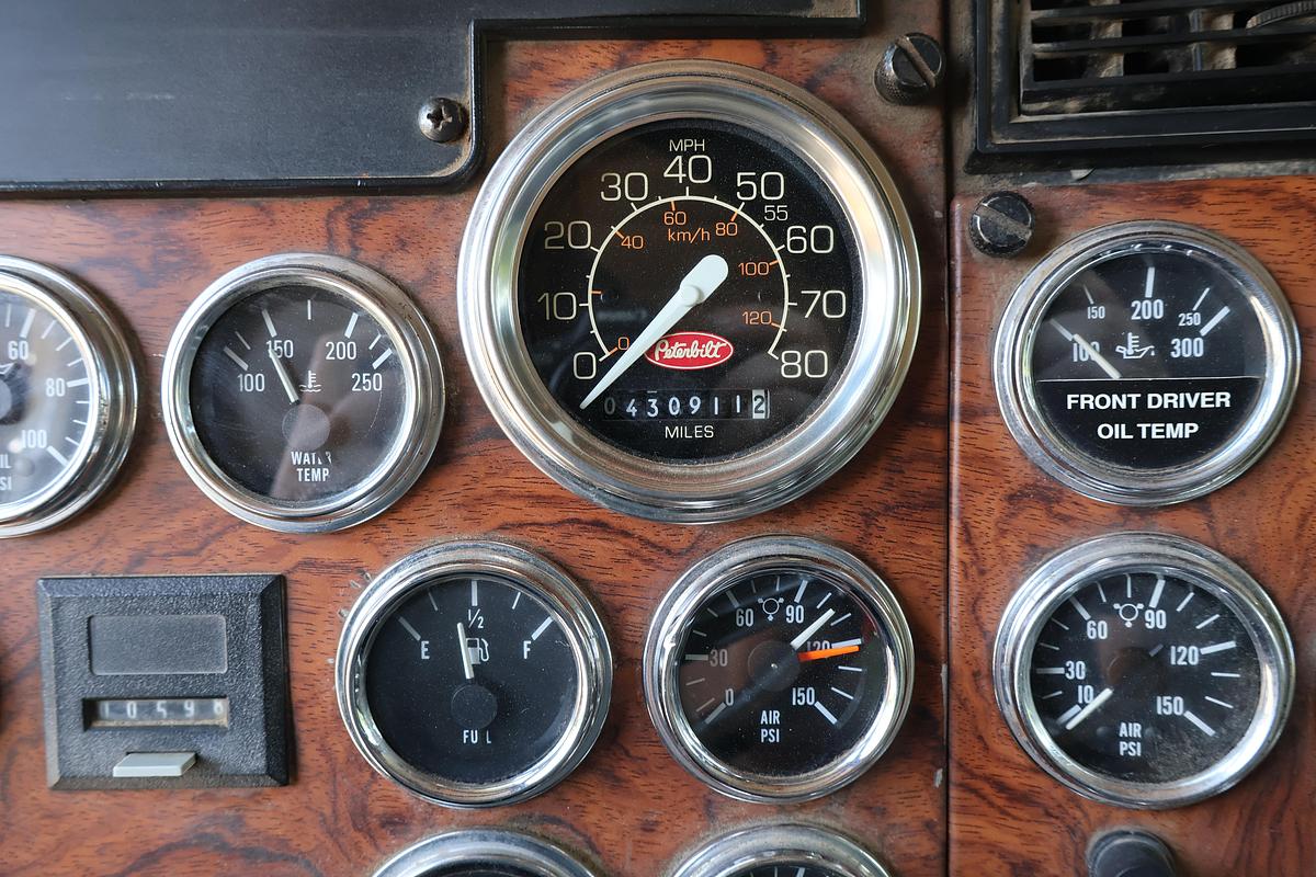 Used 1999 PETERBILT 379