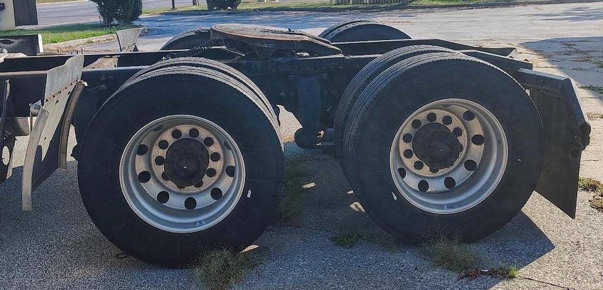 Used 2012 FREIGHTLINER Cascadia