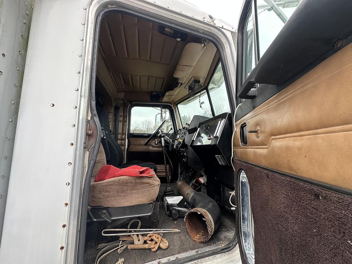 Used 1998 PETERBILT 379