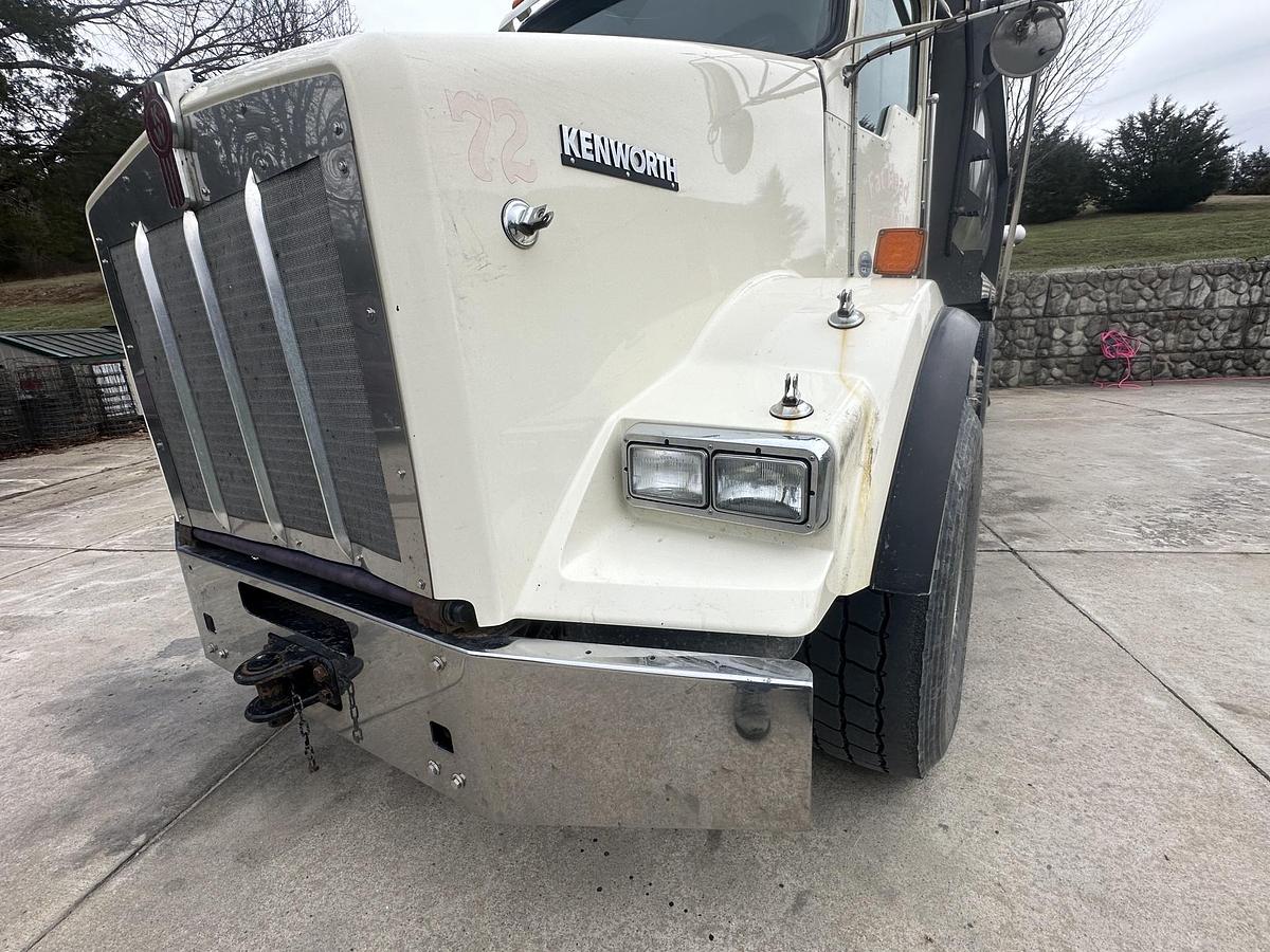 Used 2015 KENWORTH T800