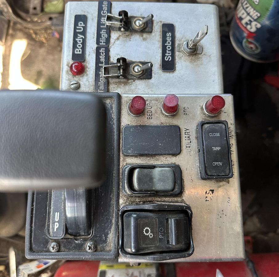 Used 2007 STERLING L9500