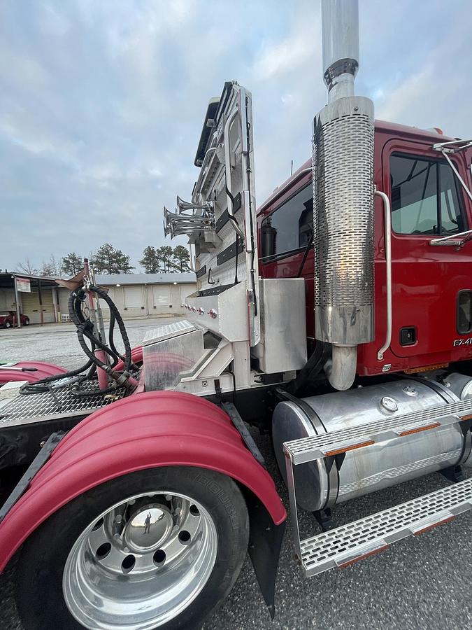 Used 2001 MACK CHU613