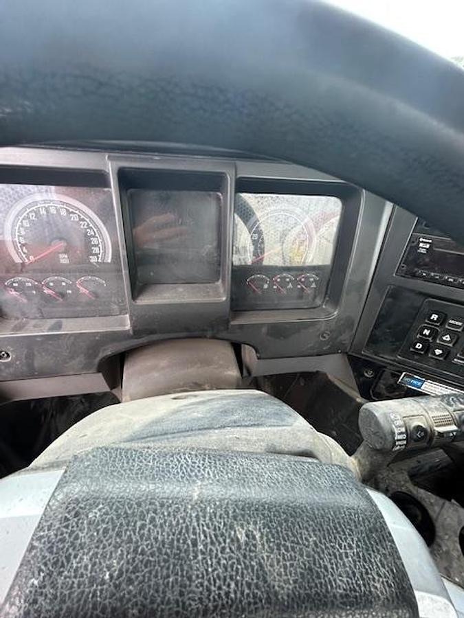 Used 2019 MACK GR64FR