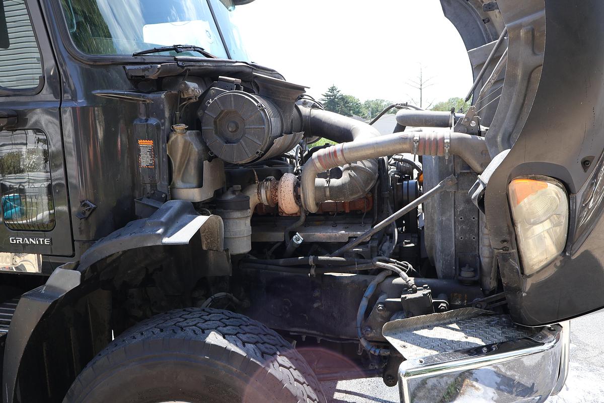 Used 2006 MACK CT713 Granite