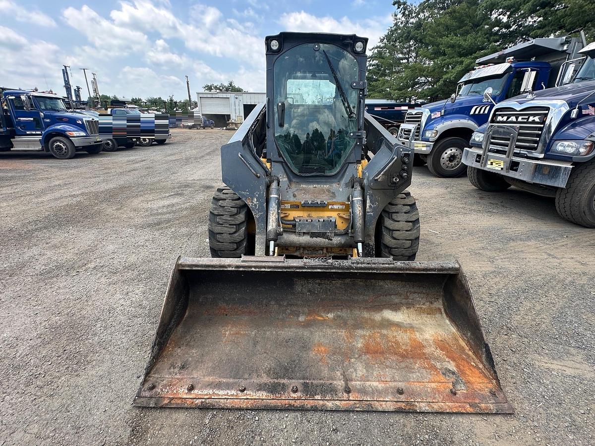 Used 2017 DEERE 330G