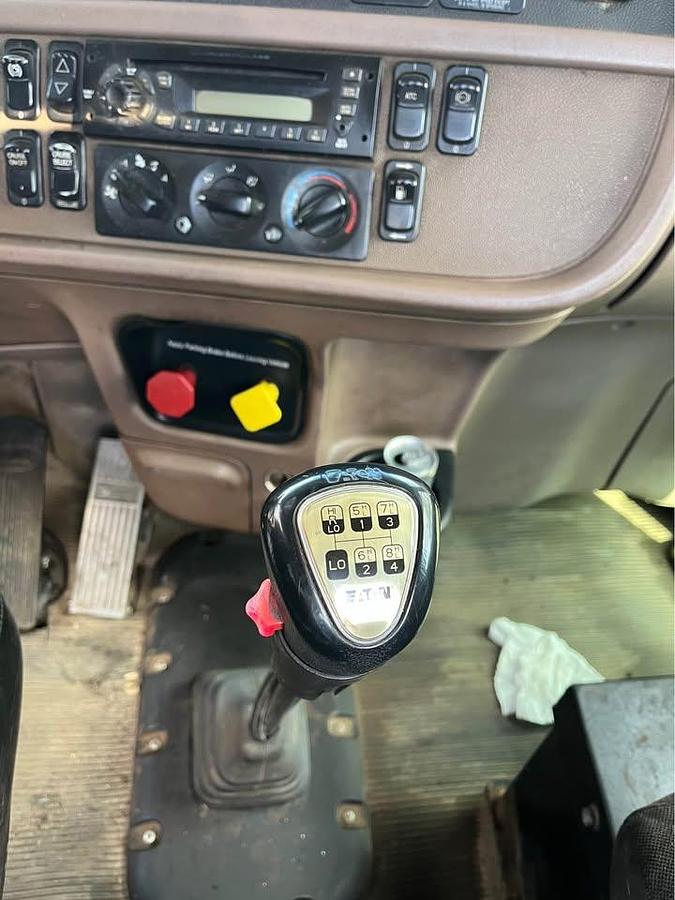 Used 2013 PETERBILT 388