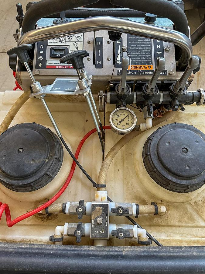 Used 2018 FERRIS MOWERS Spreader/Sprayer
