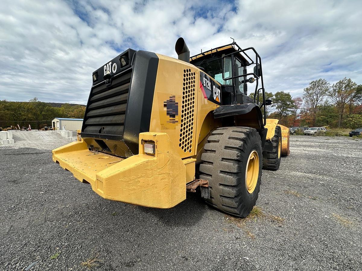 Used 2013 CATERPILLAR 972K