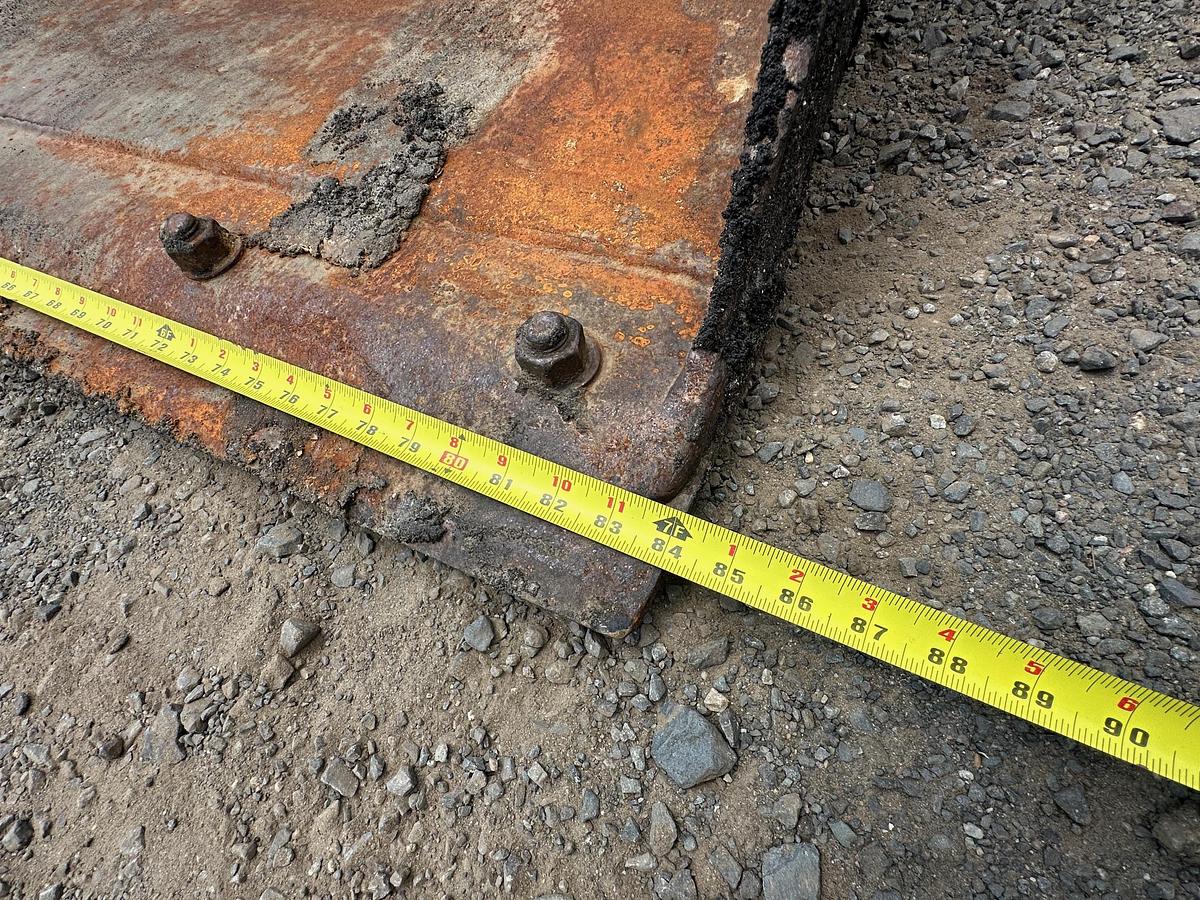 Used 2017 DEERE 330G