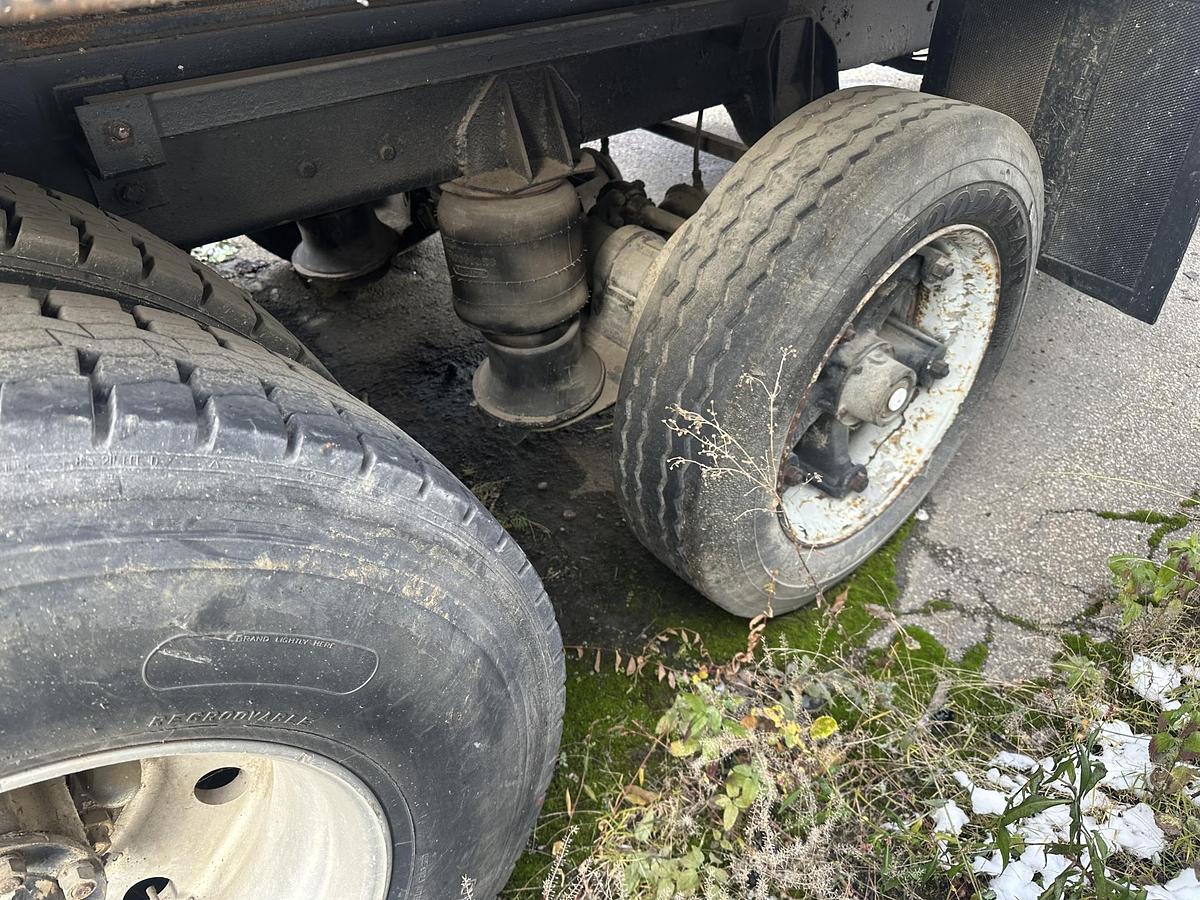 Used 1982 FORD L9000