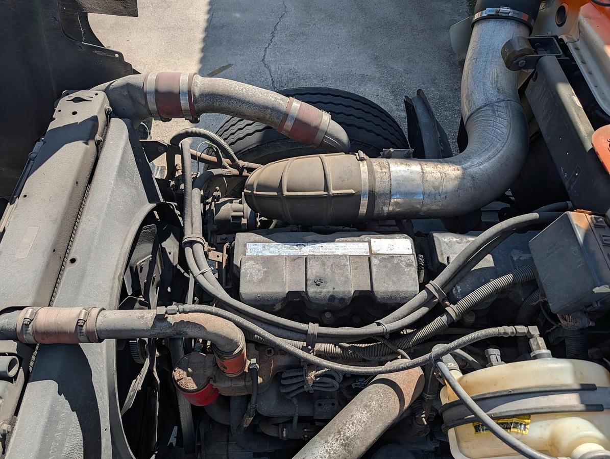 Used 2003 MACK RD688S