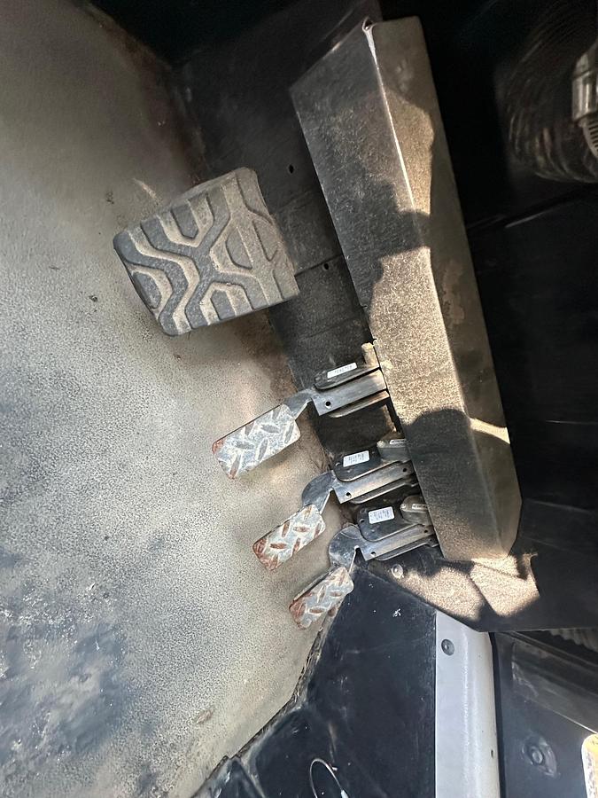 Used 2015 CATERPILLAR 553C