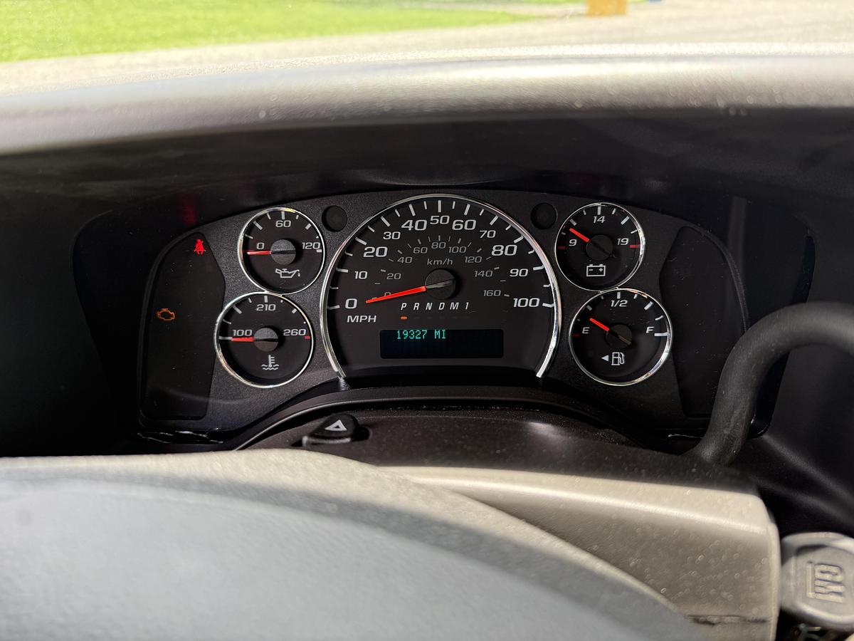 Used 2023 CHEVROLET Express 3500