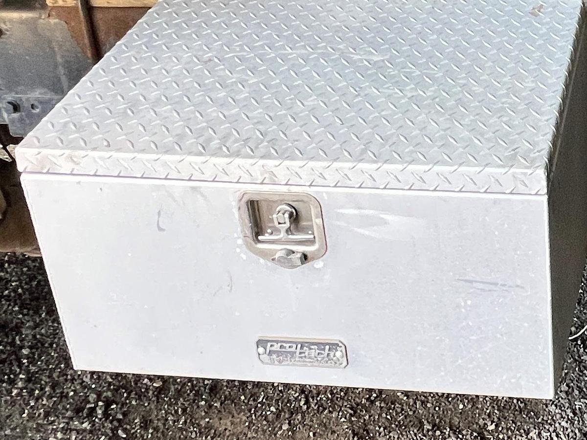 Used 2000 PETERBILT 357