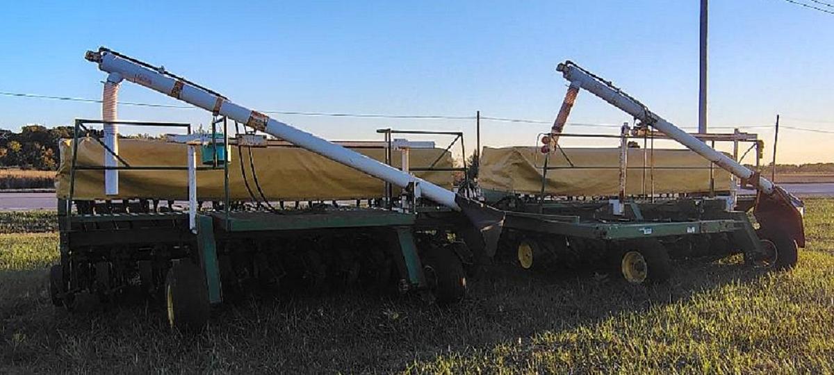 Used 1992 JOHN DEERE 750 Grain Drills