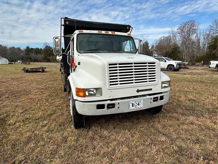 Used 2001 INTERNATIONAL 4700