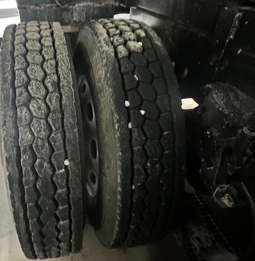 Used 2012 PETERBILT 388 Dump truck